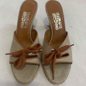 NWOT. Salvatore ferragamo sandals 👡